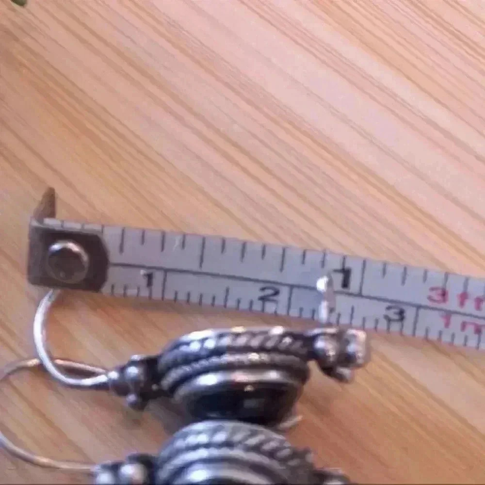 925 Sterling Black and Silver Vintage-Inspired Earrings - Picture 4 of 5